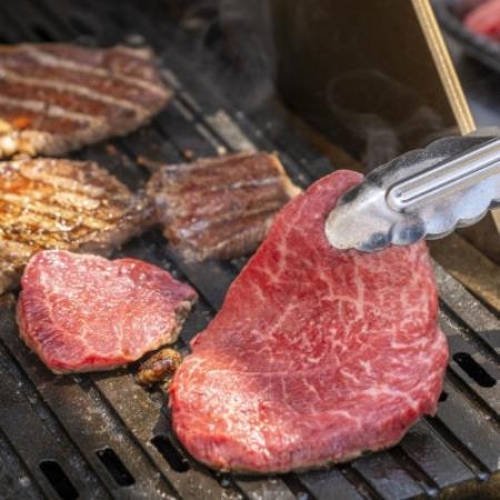 金城ミートのバーベキューセット 3人前(県産和牛・アグー豚・鶏・ウインナー・野菜付き)[配送不可地域:離島]