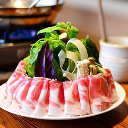 [熨斗付き]今帰仁アグーしゃぶしゃぶ3種食べ比べセット1kg(ももロース・バラ・肩ロース)[配送不可地域:離島]