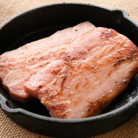 [今帰仁アグー専門店 長堂屋]今帰仁アグーのスモークベーコン 約500g×1パック[配送不可地域:離島]