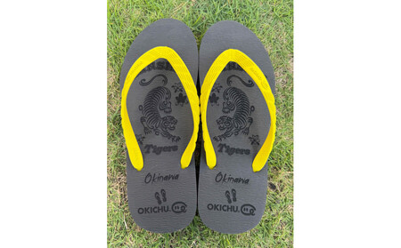 [22cm]プロ野球コラボ島ぞうり(阪神タイガース) | 沖縄 プロ野球 阪神 阪神タイガース タイガース 島ぞうり 旅行 美浜 トラベル キャンプ 人気 おすすめ 北谷 ちゃたん おすすめ