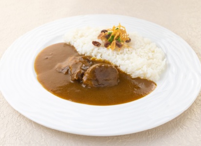 青森ワイナリーホテル こだわりビーフカレー2種セット
