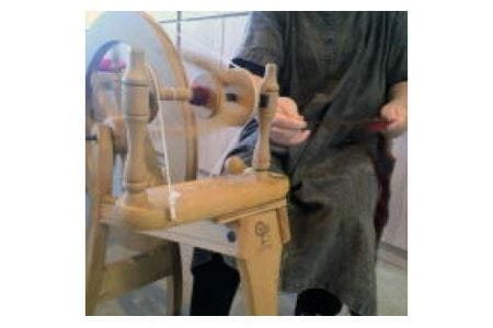 サフォーク羊毛手紡ぎ体験(1名対応)