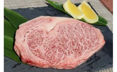 ロース ステーキ 200g × 100枚 [ 数量限定 ][ きたかみ牛 A4 以上 確定] 人気 肉 牛肉 お歳暮 忘年会 贈答用 牛ステーキ おすそ分け 冷凍 岩手県 北上市 Z0010 (お肉のたかゆう)牛肉 ロース 