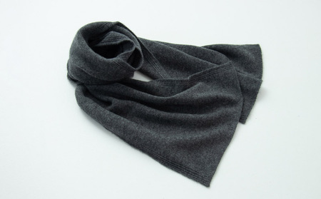 [UTOカシミヤ]天使のマフラー ミディアムチャコール H0129 マフラー カシミア