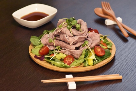 発送月指定OK!「山形村短角牛精肉3点計900gセット(冷蔵:肩ロース、赤身、バラ各300g)」いわて 山形村 短角牛 牛肉 肩ロース 赤身 バラ スライス 焼肉 セット 国産飼料 100% 希少 貴重 数量限定 人気 BBQ チルド パック