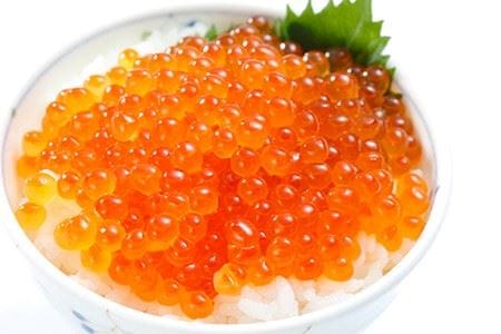 ＜12月18日決済分まで年内配送＞秋鮭いくら100g×4P(計400g)  A-81013