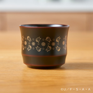 クレヨンしんちゃん 川連漆器カップ 雪柄 黒[詩の国秋田株式会社][C16701]