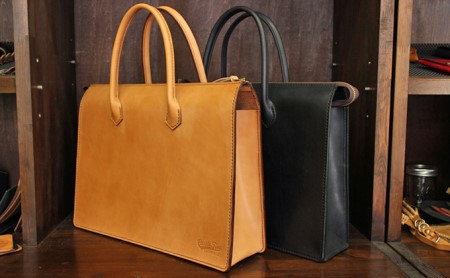 ヌメ革バック(黒・ナチュラル)サイズ400×300×100mm ナチュラル