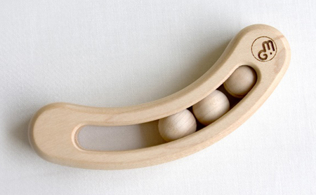 FAVA〜豆のガラガラ〜/natural(ナチュラル) 出産祝い ベビー用おもちゃ 赤ちゃん用おもちゃ 国内製造 日本のおもちゃブランド ラトル 動く 音が鳴る