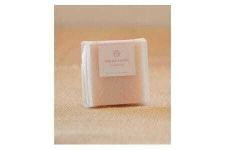 いばらきフラワーパーク オリジナル アロマサボン ダマスクローズ 3個セット 高級ダマスクローズの香り 自然派石けん しっとりなめらか肌 優しい泡立ち ふるさと納税 ギフト 美容 保湿 (G03-001)