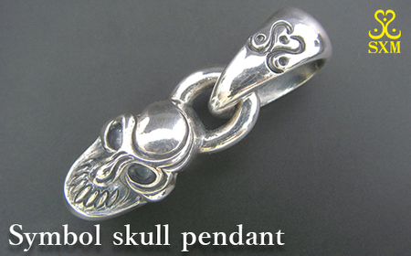 Symbol skull pendant