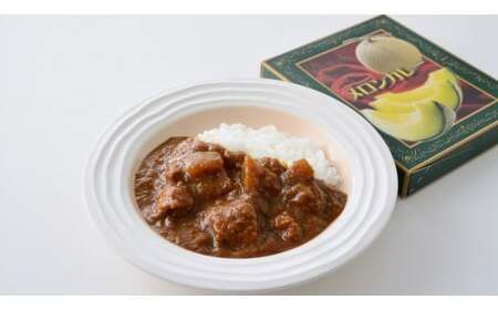 メロンの果肉がゴロゴロ「メロンカレー」