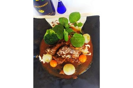 6月の森「ビーフシチュー」3個_惣菜・加工品 シチュー  _【配送不可地域：離島】【1114773】