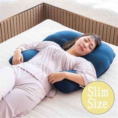 抱かれ枕　アーチピローFUN(スリム/ネイビー)_雑貨・日用品 枕 寝具 _【1426342】