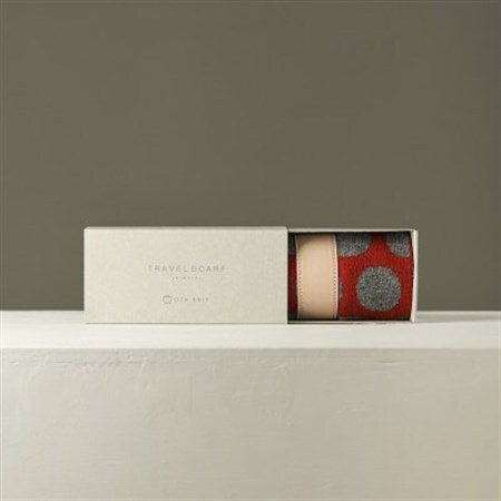 【 OTA KNIT 】TRAVEL SCARF トラベルマフラー(dot レッド × グレー)_装飾品・工芸品 マフラー・手袋 服飾小物 _【1568546】