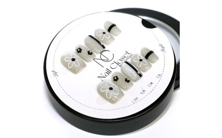 ネイルチップ　ミディアム【夜咲】Mサイズ　Antellijan大宮ネイルサロンのハンドメイド　M6-M