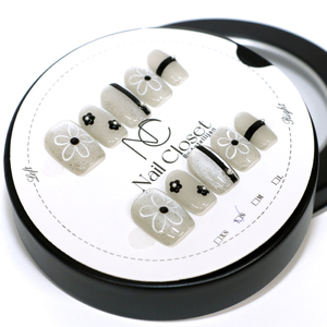 ネイルチップ ミディアム[夜咲]Lサイズ Antellijan大宮ネイルサロンのハンドメイド M6-L [11100-2145]