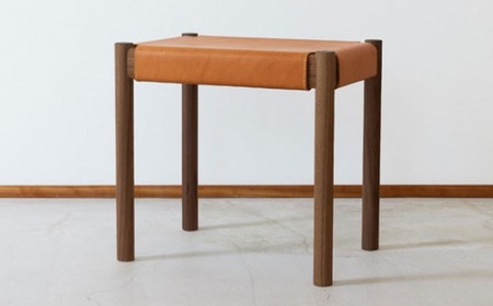ヌメ革のスツール ウォールナット 林蔵 wood furniture | 椅子 スツール ヌメ革 椅子 スツール ヌメ革 椅子 スツール ヌメ革 椅子 スツール ヌメ革 椅子 スツール ヌメ革