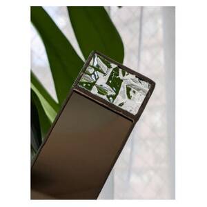 ランダムなカットグラスを使用したステンドグラスの手鏡