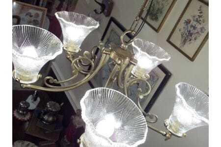 職人が1つ1つ丁寧に手作り!アンティーク調5灯シャンデリア