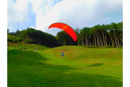 スカイパーク毛呂山　パラグライダー体験(１名分)