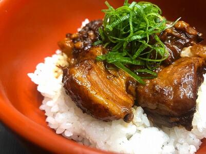 肉じるやの角煮(約160g×3)