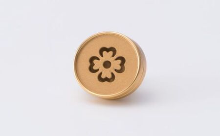〜香りを纏う〜 ALMA Aroma Pins-motif- gold/flower