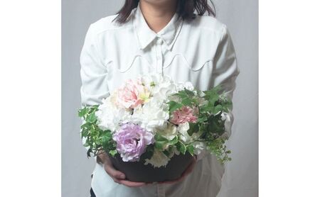 フラワーアレンジメント [数量限定訳ありアウトレット]お供えアーティフィシャルアレンジメント「メモリアル」 アーティフィシャルフラワー 造花 ダリア トルコキキョウ アジサイ アイビー 墨田区 東京都