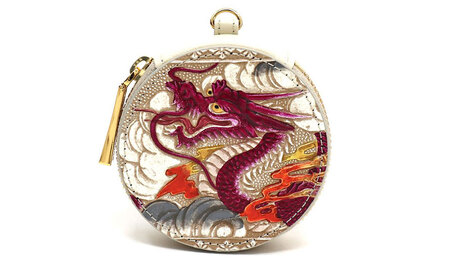 [文庫屋大関]マカロンポーチ 龍[ワイン][皮革工芸品] ポーチ ミニポーチ 小物入れ アクセサリー入れ イヤホン入れ 収納 保管ケース 手のひらサイズ 本革 革 皮革 工芸品 工芸 雑貨 ギフト プレゼント 日本製 東京