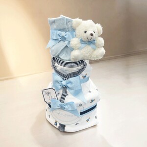 おむつケーキ デザイン:ペアロゴ(6M)[kt045-002] 出産祝い ラルフロｰレン 靴下 パンパｰス 個包装 ブランド 男の子 おしゃれ お祝い