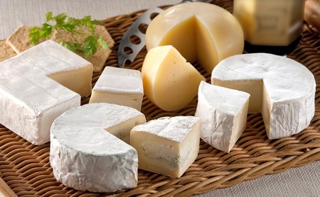[クレイル特製]・カマンベールチーズ3種贅沢セット