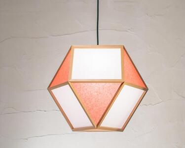 【照明／国産杉】ペンダントライト『的Ｌ mato-L』 白×緋　AP831-C