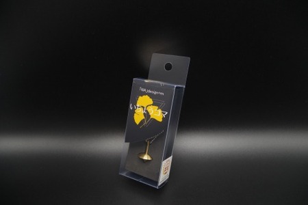 精密加工技術の粋が詰まった精密コマ 「いちょうコマ」(金色)