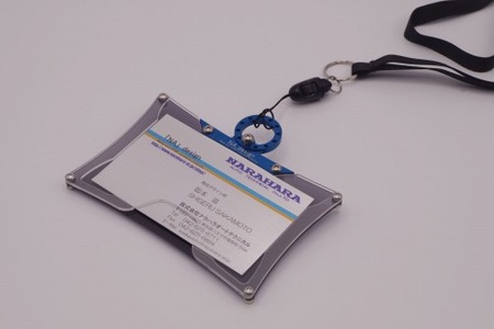 職人の手仕事が光るオリジナルIDカードホルダー ID CARD HOLDER