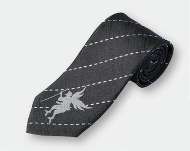 シルク100%で胸元を際立たせる ステッチラインネクタイ 「天狗」(ネイビー)