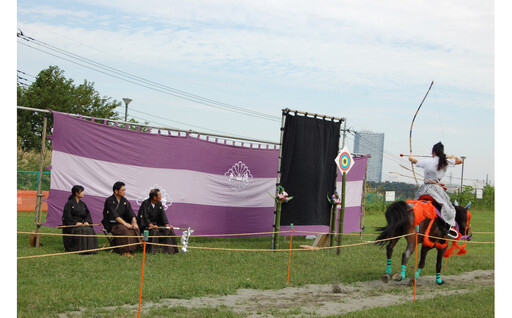 八王子流鏑馬　前列観覧席