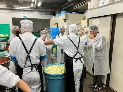 川崎名物キムチ専門店『おつけもの慶』工場見学およびキムチづくりと特別なランチ体験クーポン(1名様分) 慶キムチのカレー1パックお土産付