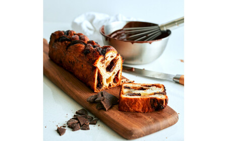 チョコレートクロワッサン食パン「バブカ」