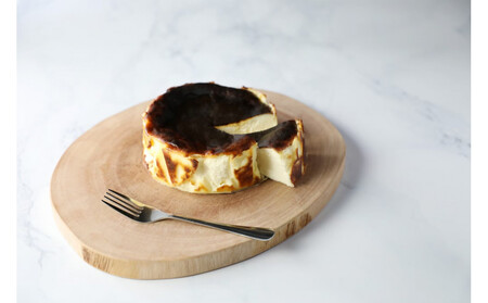 箱根発!なめらか濃厚バスクチーズケーキ 箱根チーズテラス・カプチ [プレーン・ホール]