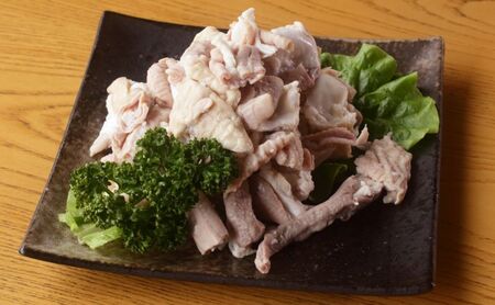 国産 豚モツ(ボイル) 500g 冷凍 漬け込み肉 味付き肉 タレ付き 肉 塩ダレ