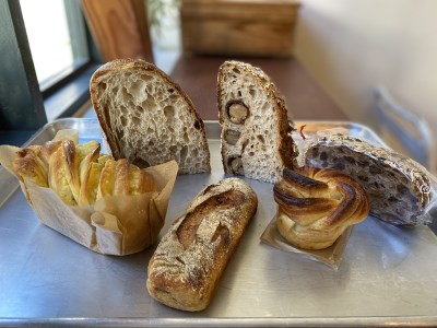 [定期便3か月] Lee's Breadお任せパンセット 天然酵母パン ハード系ブレッド カンパーニュ[配送外エリア:北海道 沖縄 離島]
