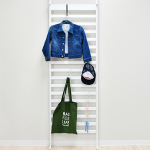 簡単つっぱりラダーラック 幅60cm(ホワイト)| 2379WH 足立製作所 ウォールラック 壁面収納 省スペース 有効活用 つっぱり 引っ掛け整理整頓 子供部屋 お片付けラック 新潟