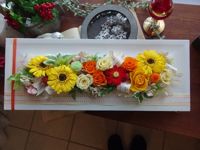 ガーベラのフレームアレンジ 