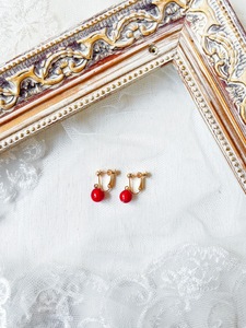 �{���̌S���V������߂��s�A�X�E�C�������OA