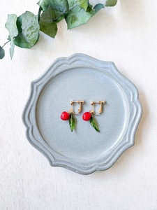 �{���̌S���V������߂��s�A�X�E�C�������OB