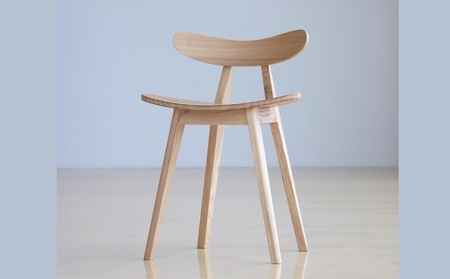 森俊子氏デザインの椅子「ASANAH」(アサナ)
