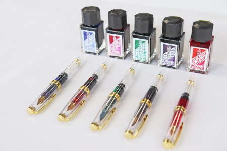 [選べる戦国家紋100種類]家紋万年筆+おまけのインクつき(大政奉還:朱色)