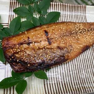 [毎月定期便] 北欧さば醤油干し 天日干しひもの詰め合わせ(200g×5枚)全3回[配送不可地域:離島]