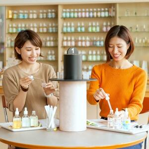 ֓cs̔فy̒̌BR[X1lzEɂЂƂAȂ̍Ây1688231z