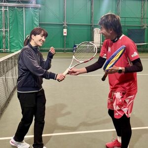 [初級者向け]世界マスターズランキングトップ10入りプロによるテニスパーソナルレッスン(1回分)